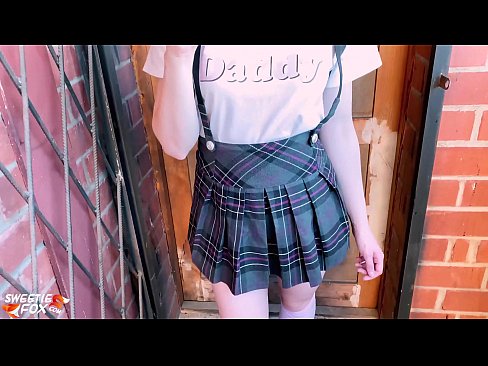❤️ L'escola es xucla la polla profundament i la folla en lloc de les classes. Vídeo de merda al porno ca.tradeis.top ❌️